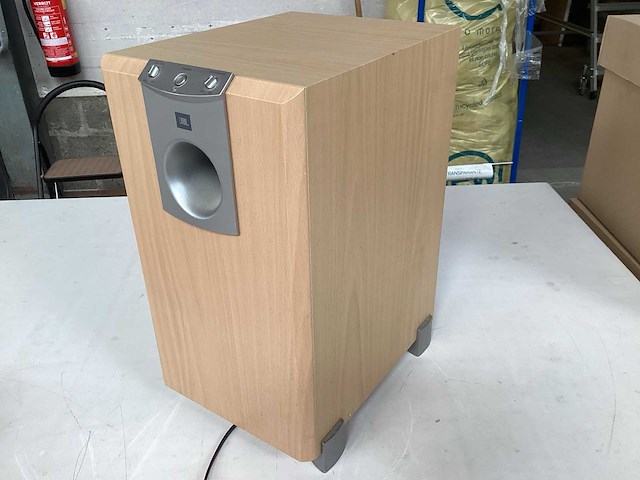 Jbl sub138 actieve subwoofer, 200 watt - afbeelding 1 van  5