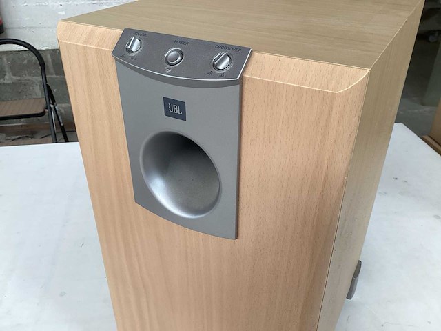 Jbl sub138 actieve subwoofer, 200 watt - afbeelding 2 van  5