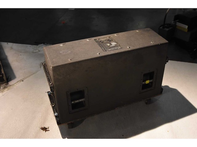 Jbl vertec vt4888 line array system (12x) - afbeelding 5 van  5