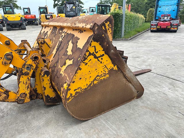 Jcb - - 411 - wiellader - afbeelding 21 van  54