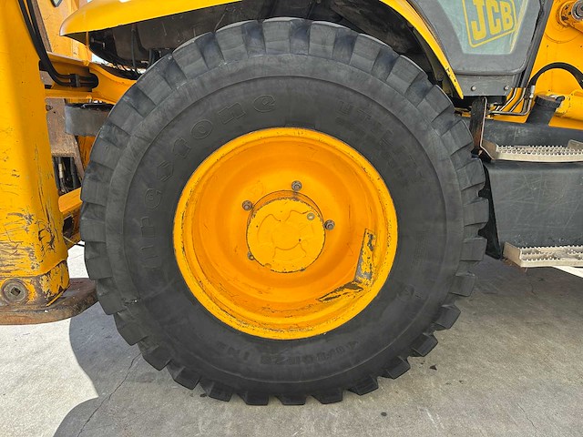 Jcb - 2002 - 4cx - graaflaadmachine - afbeelding 43 van  64