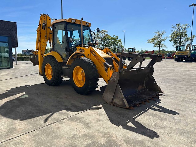 Jcb - 2002 - 4cx - graaflaadmachine - afbeelding 54 van  64