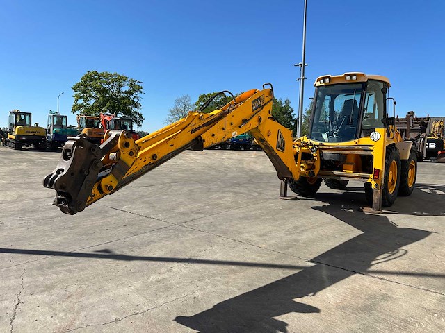 Jcb - 2002 - 4cx - graaflaadmachine - afbeelding 60 van  64