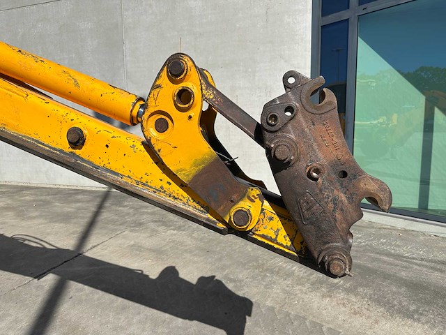 Jcb - 2002 - 4cx - graaflaadmachine - afbeelding 35 van  64