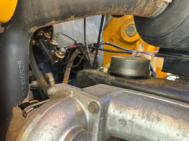 Jcb - 2002 - 4cx - graaflaadmachine - afbeelding 13 van  14