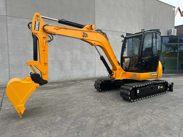 Jcb - 2010 - 8056 - midigraafmachine - afbeelding 1 van  39