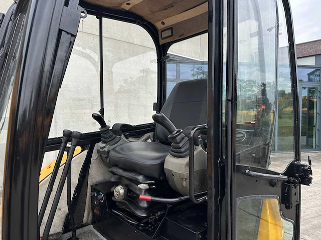 Jcb - 2010 - 8056 - midigraafmachine - afbeelding 25 van  39
