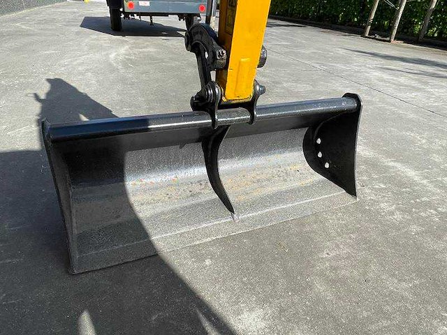 Jcb - 2019 - 15c-1 - rupsen graafmachine - afbeelding 9 van  26