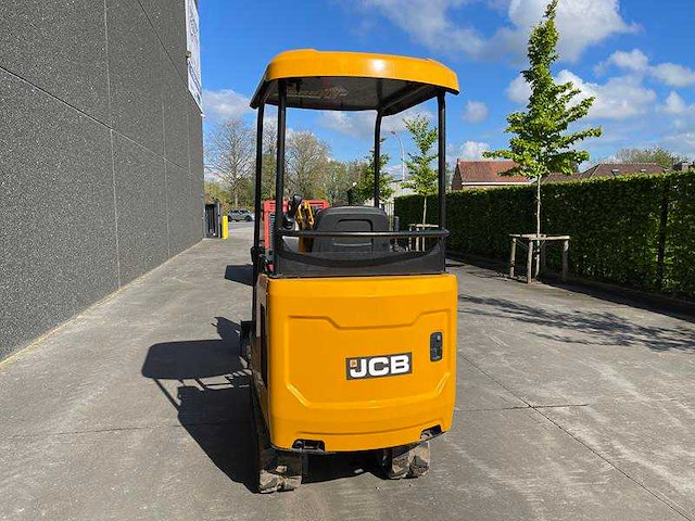 Jcb - 2019 - 15c-1 - rupsen graafmachine - afbeelding 21 van  26