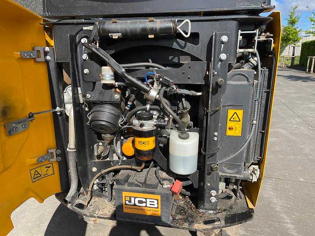 Jcb - 2019 - 15c-1 - rupsen graafmachine - afbeelding 24 van  26