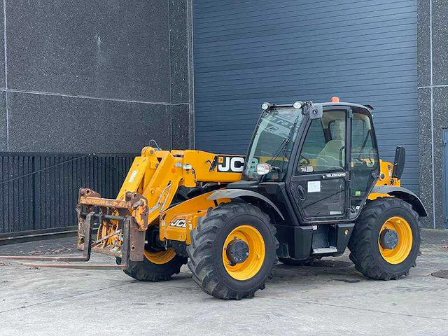 Jcb - 531 - 70 - verreiker - afbeelding 1 van  38