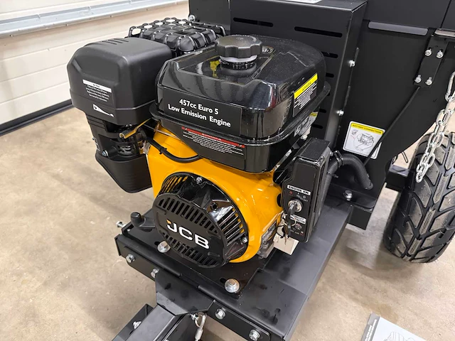Jcb - ch150120pe - houthakselaar 2026 - versnippercapaciteit 120 mm - afbeelding 13 van  17