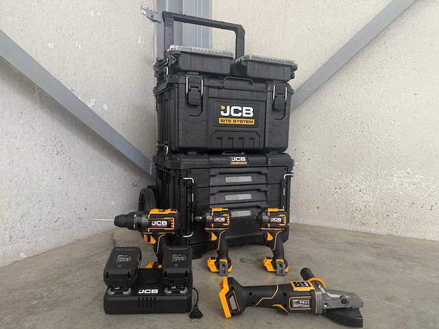 Jcb - sitekit-2 - pro-line - complete gereedschapskit - afbeelding 1 van  34