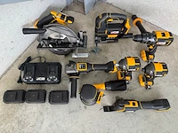 Jcb 12-delige set accugereedschappen - afbeelding 31 van  31