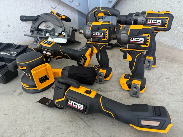 Jcb 12-delige set accugereedschappen - afbeelding 27 van  31