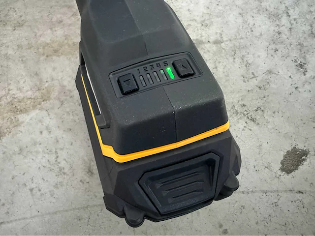 Jcb 12-delige set accugereedschappen - afbeelding 51 van  66