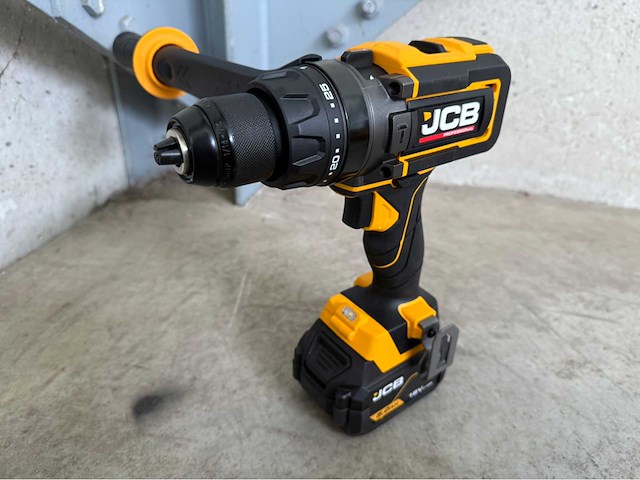 Jcb 12-delige set accugereedschappen - afbeelding 1 van  44