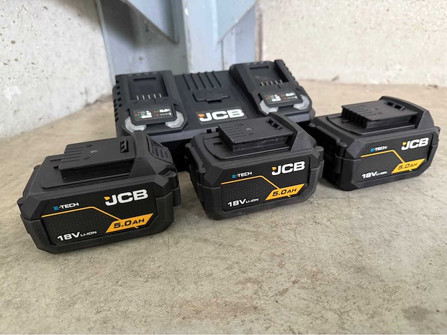 Jcb 12-delige set accugereedschappen - afbeelding 39 van  44