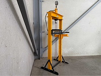 Jcb 12 ton garagepers - afbeelding 10 van  11