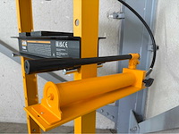 Jcb 12 ton garagepers - afbeelding 8 van  11