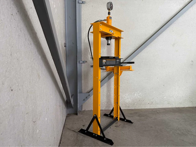 Jcb 12 ton garagepers - afbeelding 5 van  11