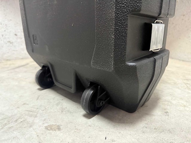 Jcb 1700 watt breekhamer - afbeelding 6 van  15