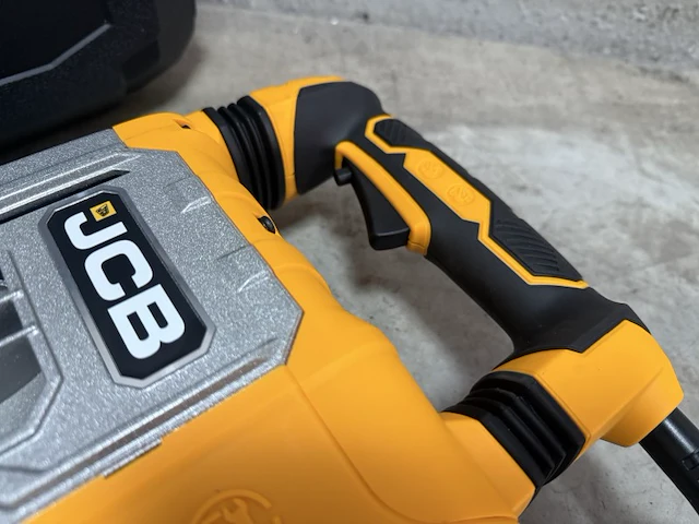 Jcb 1700 watt breekhamer - afbeelding 14 van  15