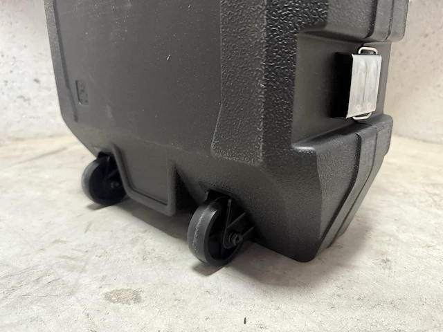 Jcb 1700 watt breekhamer - afbeelding 7 van  15