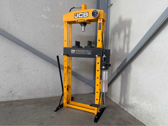Jcb 20 ton garagepers met voetpedaal - afbeelding 13 van  15