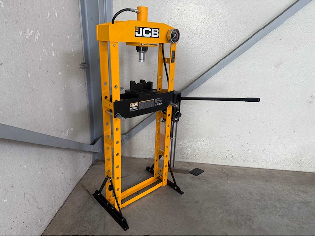 Jcb 20 ton garagepers met voetpedaal - afbeelding 4 van  10