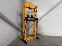 Jcb 20 ton garagepers met voetpedaal