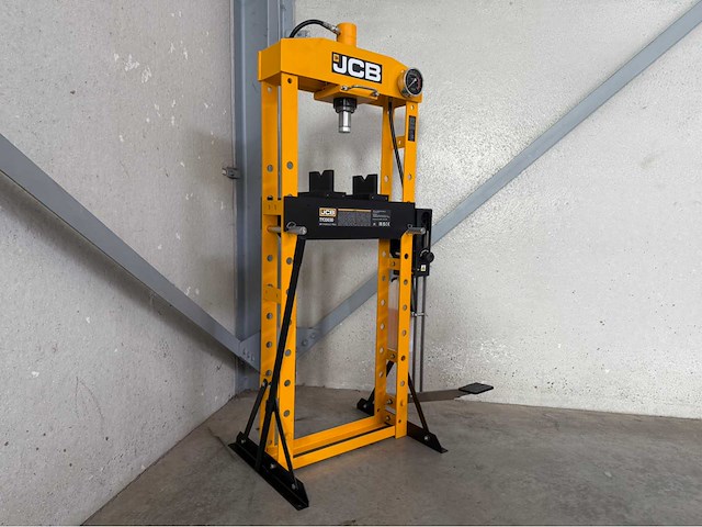 Jcb 20 ton garagepers met voetpedaal - afbeelding 1 van  13