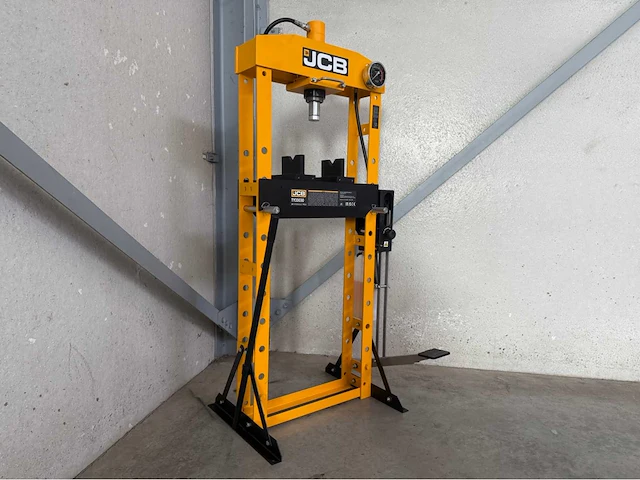 Jcb 20 ton garagepers met voetpedaal - afbeelding 1 van  15