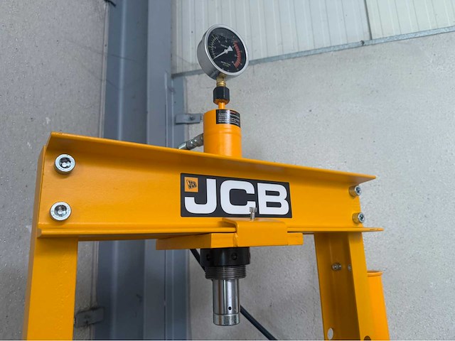 Jcb 20 ton garagepers - afbeelding 7 van  10