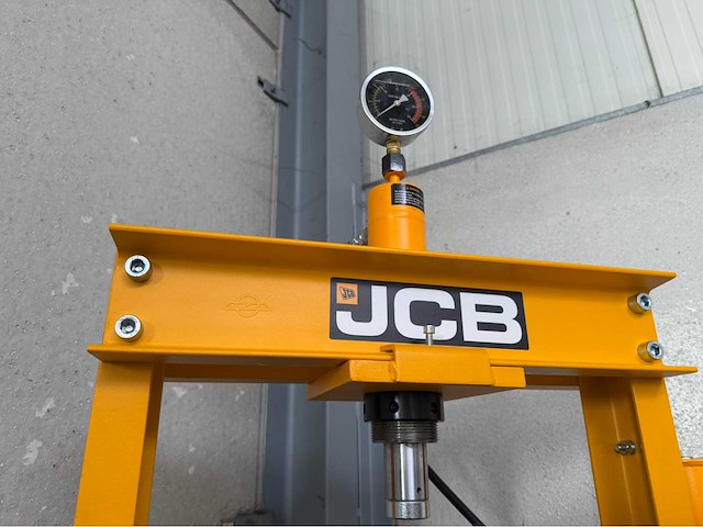 Jcb 20 ton hydropneumatische garagepers - afbeelding 3 van  13