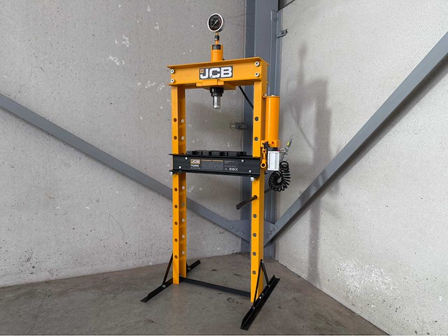 Jcb 20 ton hydropneumatische garagepers - afbeelding 6 van  13