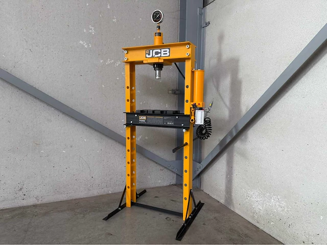 Jcb 20 ton hydropneumatische garagepers - afbeelding 6 van  13