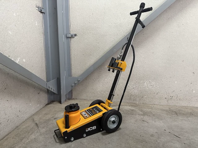 Jcb 35 ton hydropneumatische garagekrik - afbeelding 15 van  16