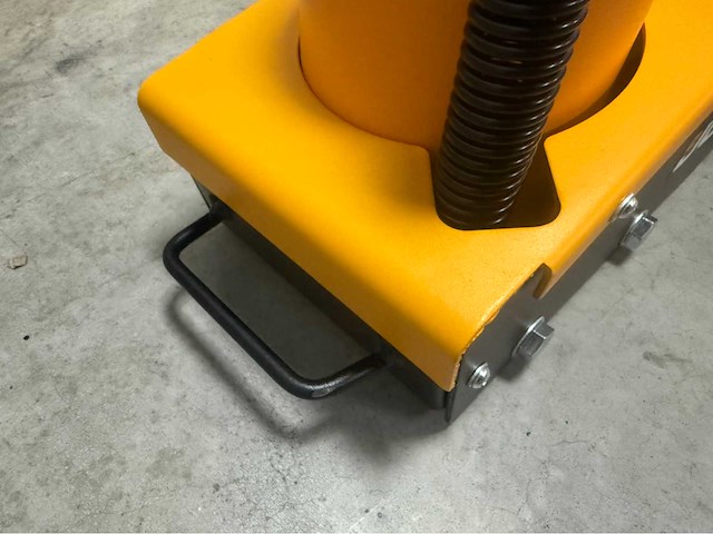 Jcb 35 ton hydropneumatische krik - afbeelding 6 van  6