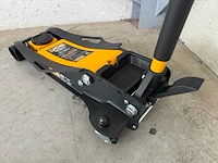 Jcb 4 ton garagekrik - afbeelding 4 van  11