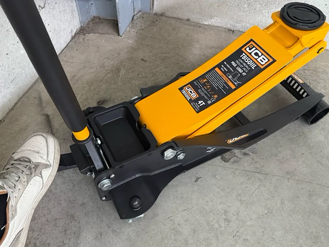 Jcb 4 ton garagekrik - afbeelding 6 van  11