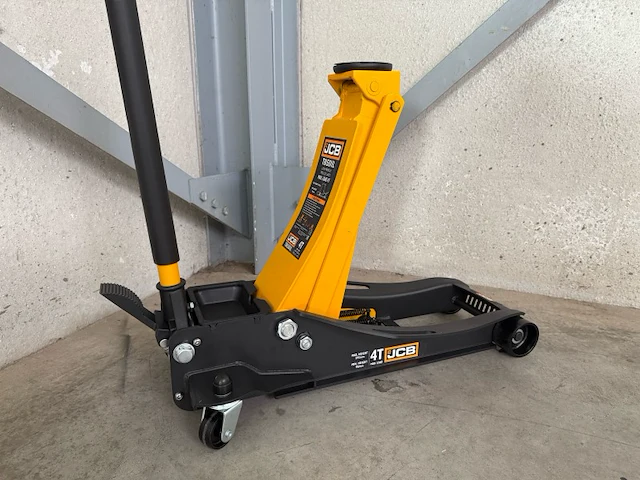 Jcb 4 ton garagekrik - afbeelding 7 van  11