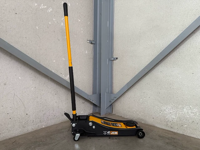 Jcb 4 ton garagekrik - afbeelding 10 van  11