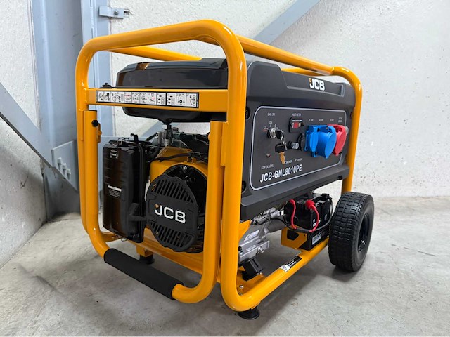 Jcb 7500 watt benzine stroomgenerator - afbeelding 13 van  18