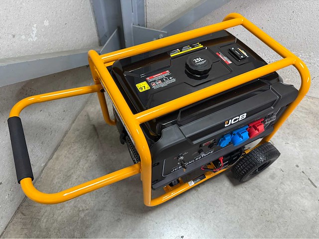 Jcb 7500 watt benzine stroomgenerator - afbeelding 3 van  18