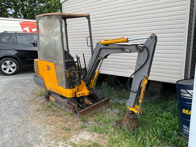 Jcb 801 rupsgraafmachine - afbeelding 1 van  14