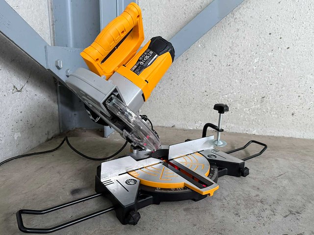 Jcb afkortcirkelzaagmachine - afbeelding 3 van  16