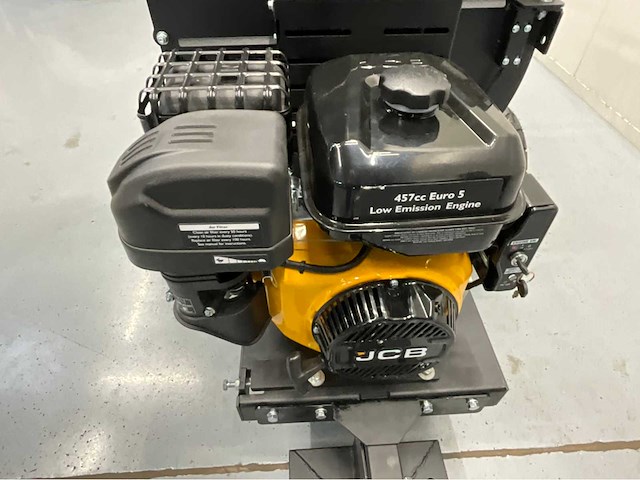 Jcb ch150120pe houthakselaar - versnippercapaciteit 120 mm - 15pk - 2026 - afbeelding 19 van  48