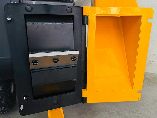 Jcb ch75100p professionele houthakselaar - afbeelding 16 van  31