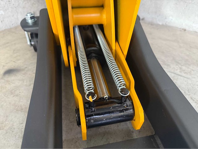 Jcb garagekrik 3 ton - afbeelding 8 van  18